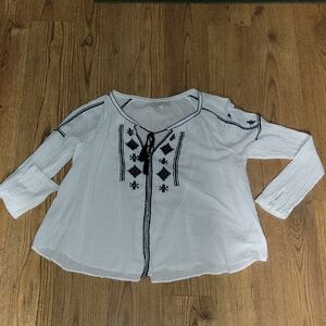 LOFT White and Navy Embroidered Blouse